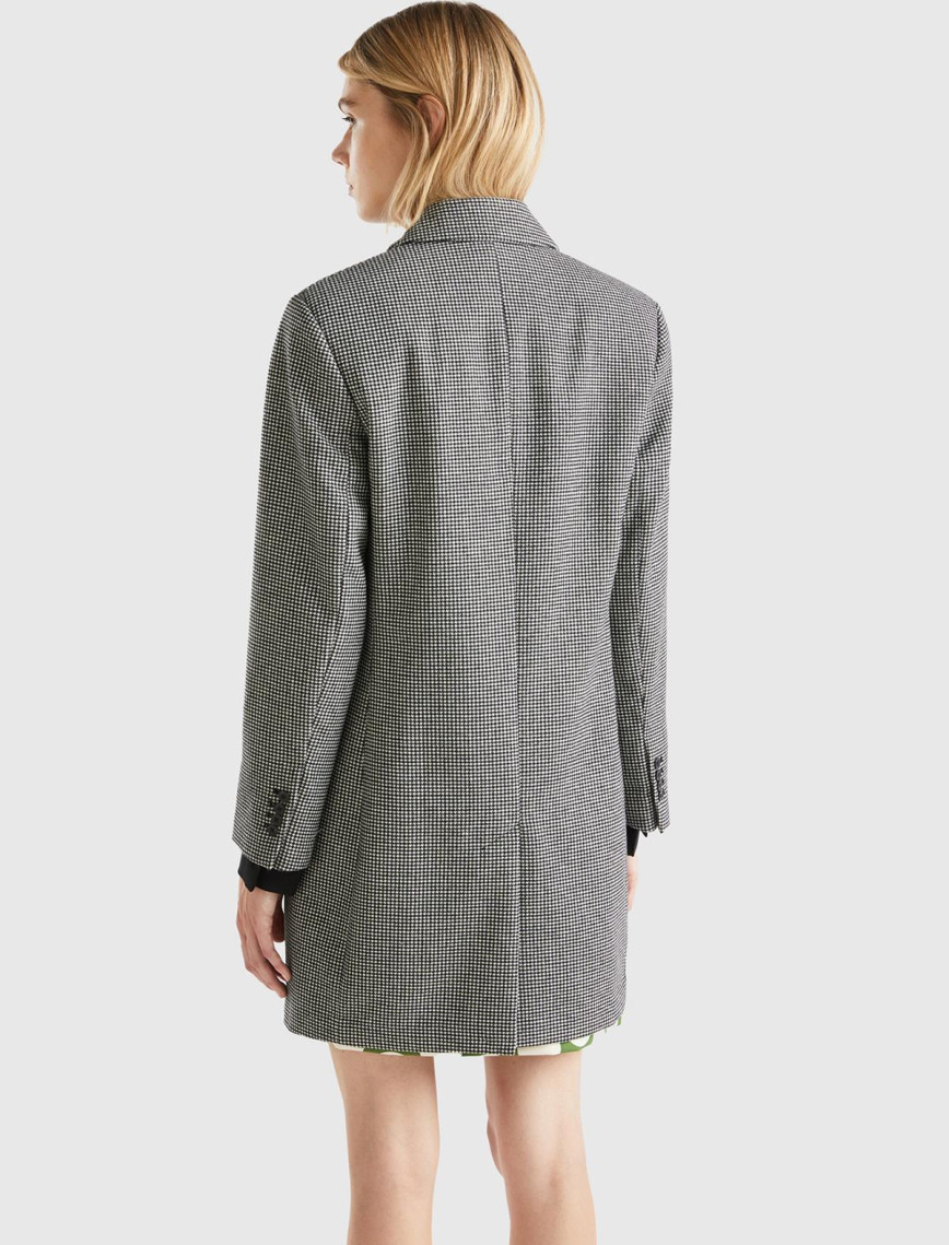 Kadın Siyah- Beyaz Ekoseli Palto Kadın Siyah- Beyaz Ekoseli Palto