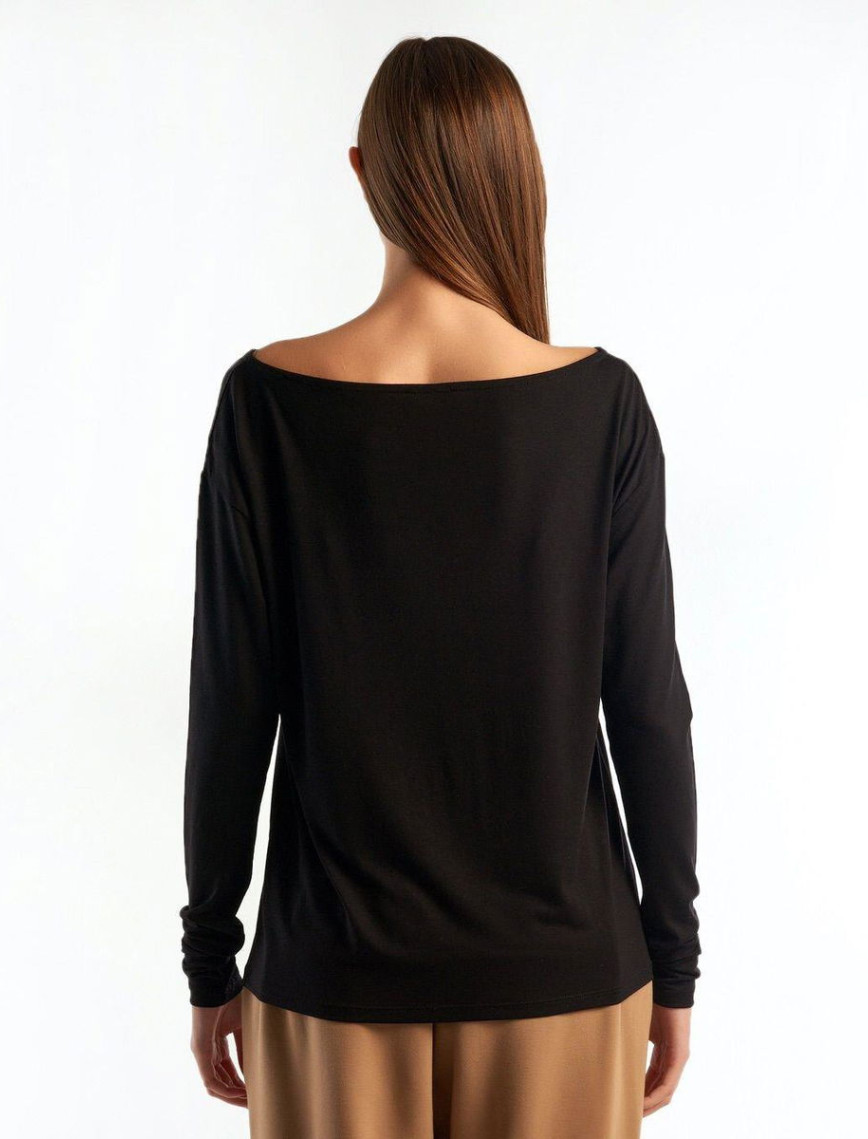 Kadın Siyah Uzun Kollu Geniş Yaka Viskos Karışımlı Tshirt Kadın Siyah Uzun Kollu Geniş Yaka Viskos Karışımlı Tshirt