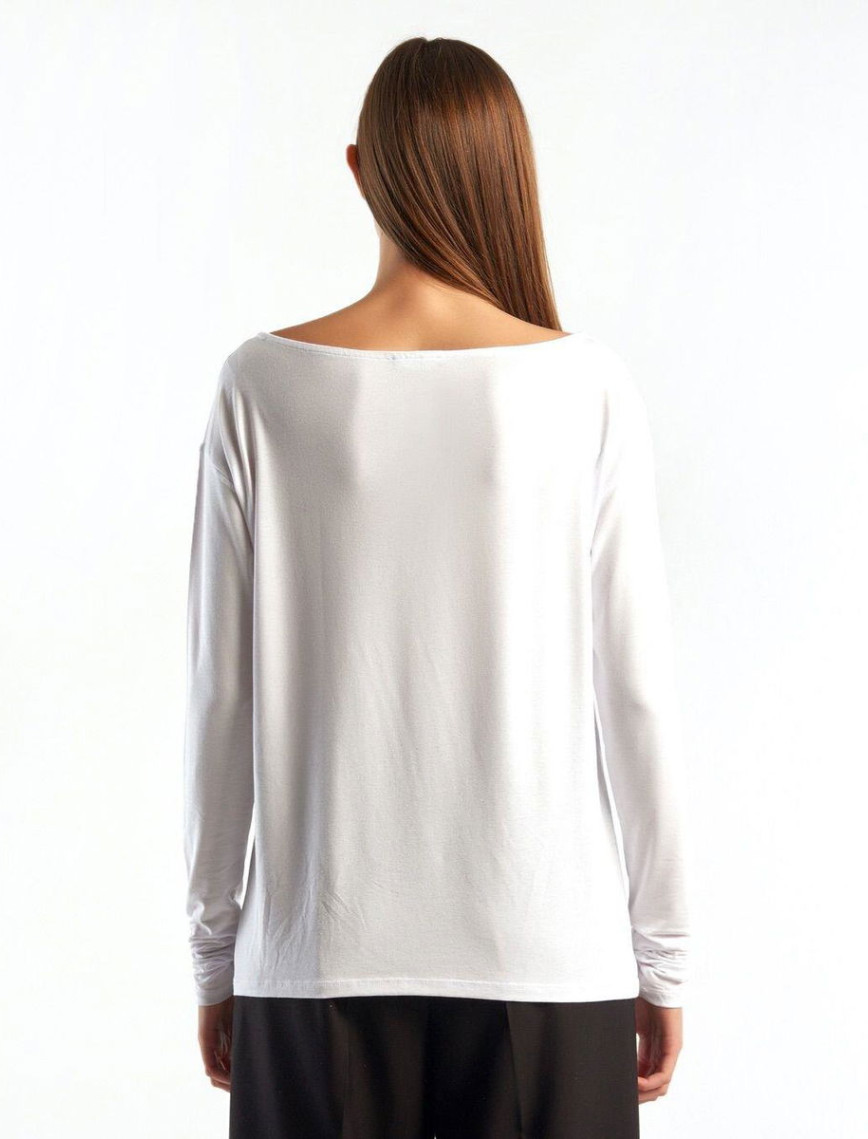 Kadın Beyaz Uzun Kollu Geniş Yaka Viskos Karışımlı Tshirt Kadın Beyaz Uzun Kollu Geniş Yaka Viskos Karışımlı Tshirt