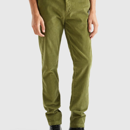 Erkek Zeytin Yeşili Esnek Kadife Pantolon Erkek Zeytin Yeşili Esnek Kadife Pantolon