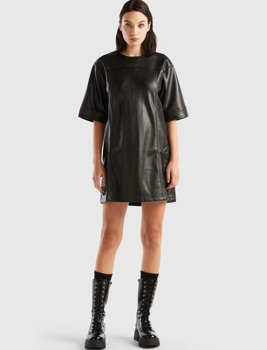 Kadın Siyah Suni Deri Arkada Fermuarlı Kısa Kollu Mini Elbise Kadın Siyah Suni Deri Arkada Fermuarlı Kısa Kollu Mini Elbise
