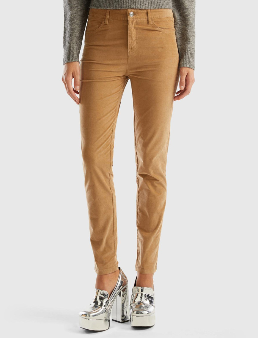 Kadın Siyah Slim Fit Kadife Pantolon