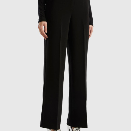 Kadın Siyah Geniş Paça Yüksel Bel Saten Detaylı Pantolon