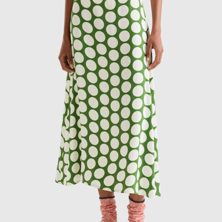 Kadın Yeşil %100 Viskoz Puantiyeli Yandan Fermuarlı Uzun Etek Kadın Yeşil %100 Viskoz Puantiyeli Yandan Fermuarlı Uzun Etek