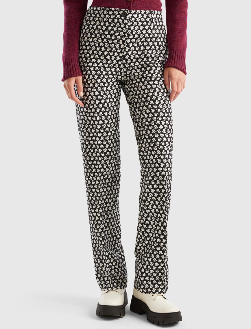 Kadın Lacivert Poliviskoz Çiçek Desenli Regular Fit Pantolon Kadın Lacivert Poliviskoz Çiçek Desenli Regular Fit Pantolon