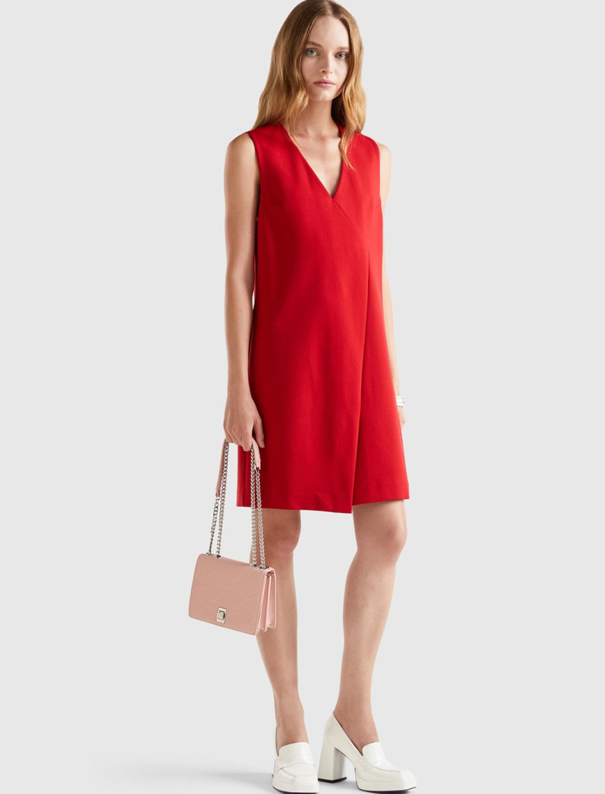 Kadın Kırmızı Önden Çapraz Bağlamalı Kolsuz Midi Boy Elbise Kadın Kırmızı Önden Çapraz Bağlamalı Kolsuz Midi Boy Elbise