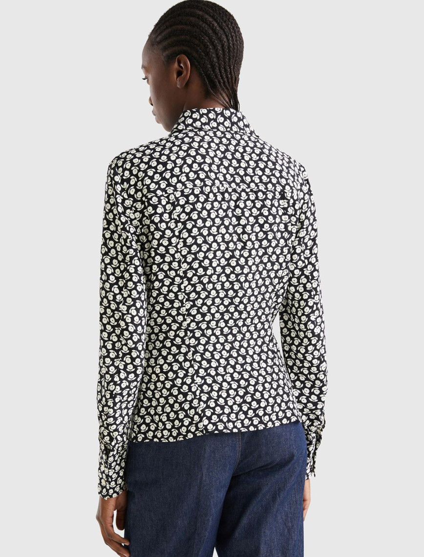 Kadın Lacivert Çiçek Desenli Viskoz Gömlek