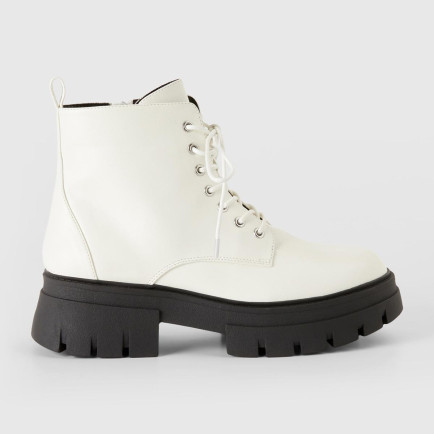 Kadın Beyaz Suni Deri Bot