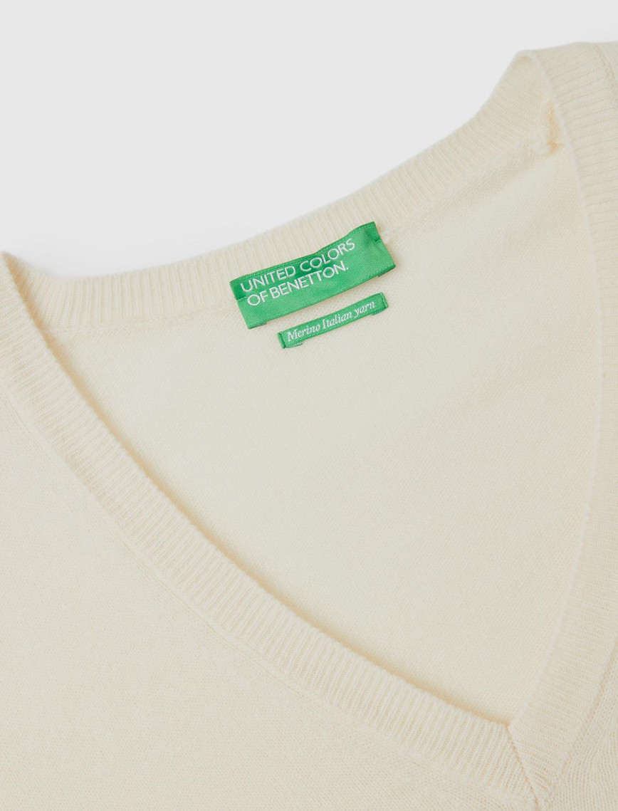 Kadın Krem V Yaka %100 Merino Kazak