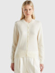 Kadın Krem %100 Kaşmir Yuvarlak Yaka Önü Düğme İliklemeli Hırka Kadın Krem %100 Kaşmir Yuvarlak Yaka Önü Düğme İliklemeli Hırka