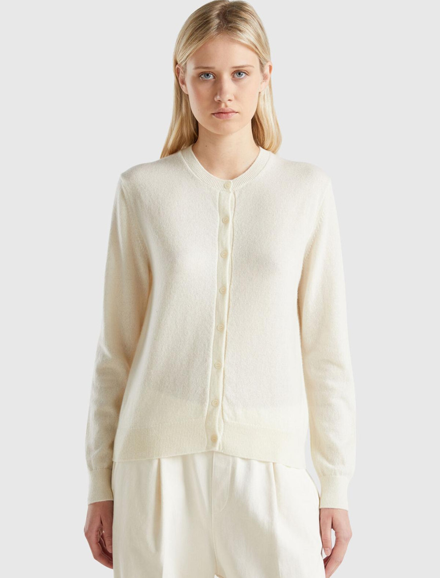 Kadın Krem %100 Kaşmir Yuvarlak Yaka Önü Düğme İliklemeli Hırka Kadın Krem %100 Kaşmir Yuvarlak Yaka Önü Düğme İliklemeli Hırka