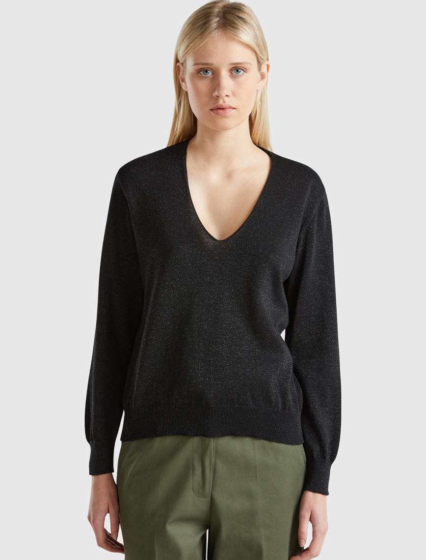 Kadın Siyah Pamuk ve Viskoz Karışımlı Rahat Kesim Geniş V Yaka Kazak Kadın Siyah Pamuk ve Viskoz Karışımlı Rahat Kesim Geniş V Yaka Kazak