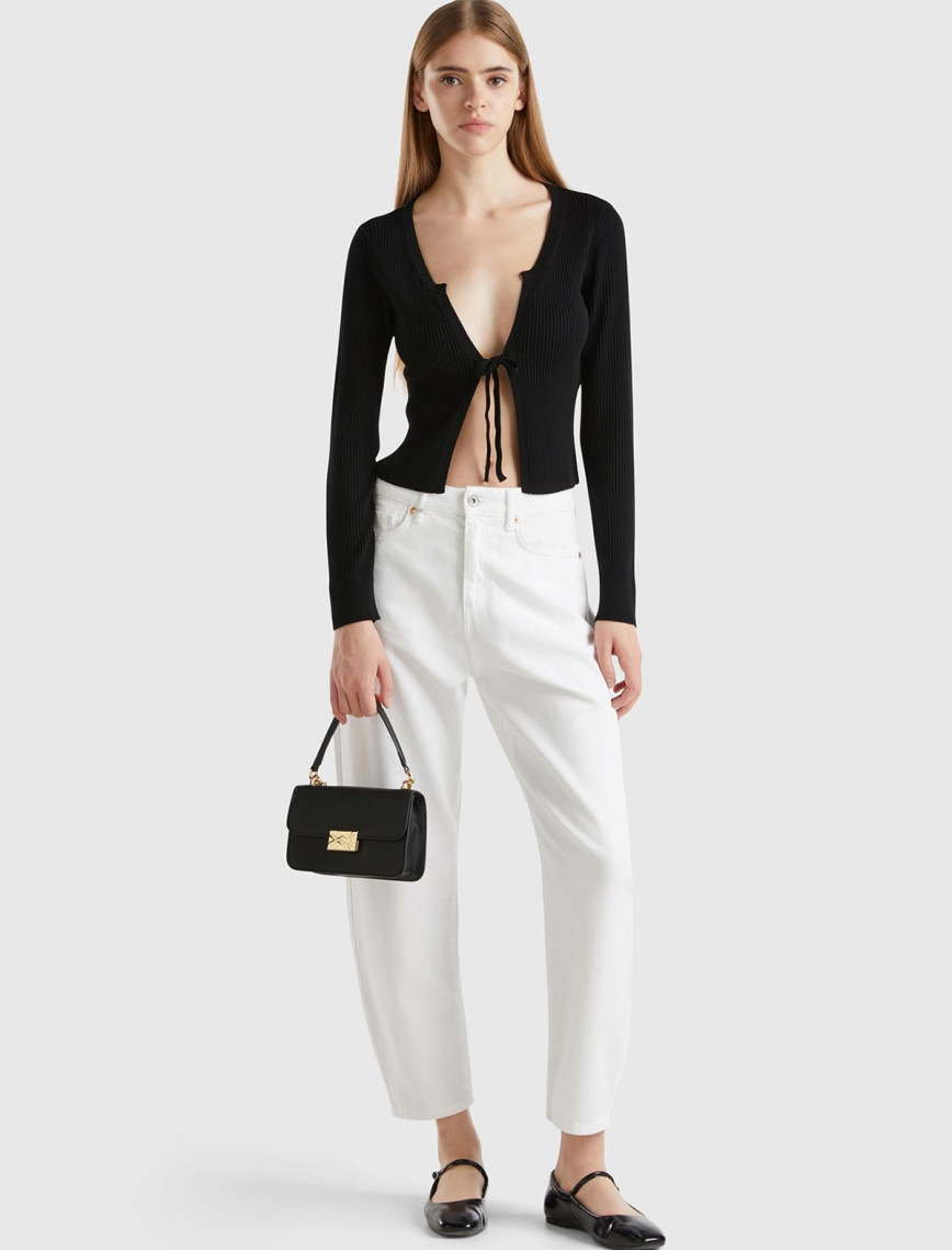 Kadın Siyah Viskoz Karışımlı Önü Bağlama Detaylı Geniş V Yaka Hırka