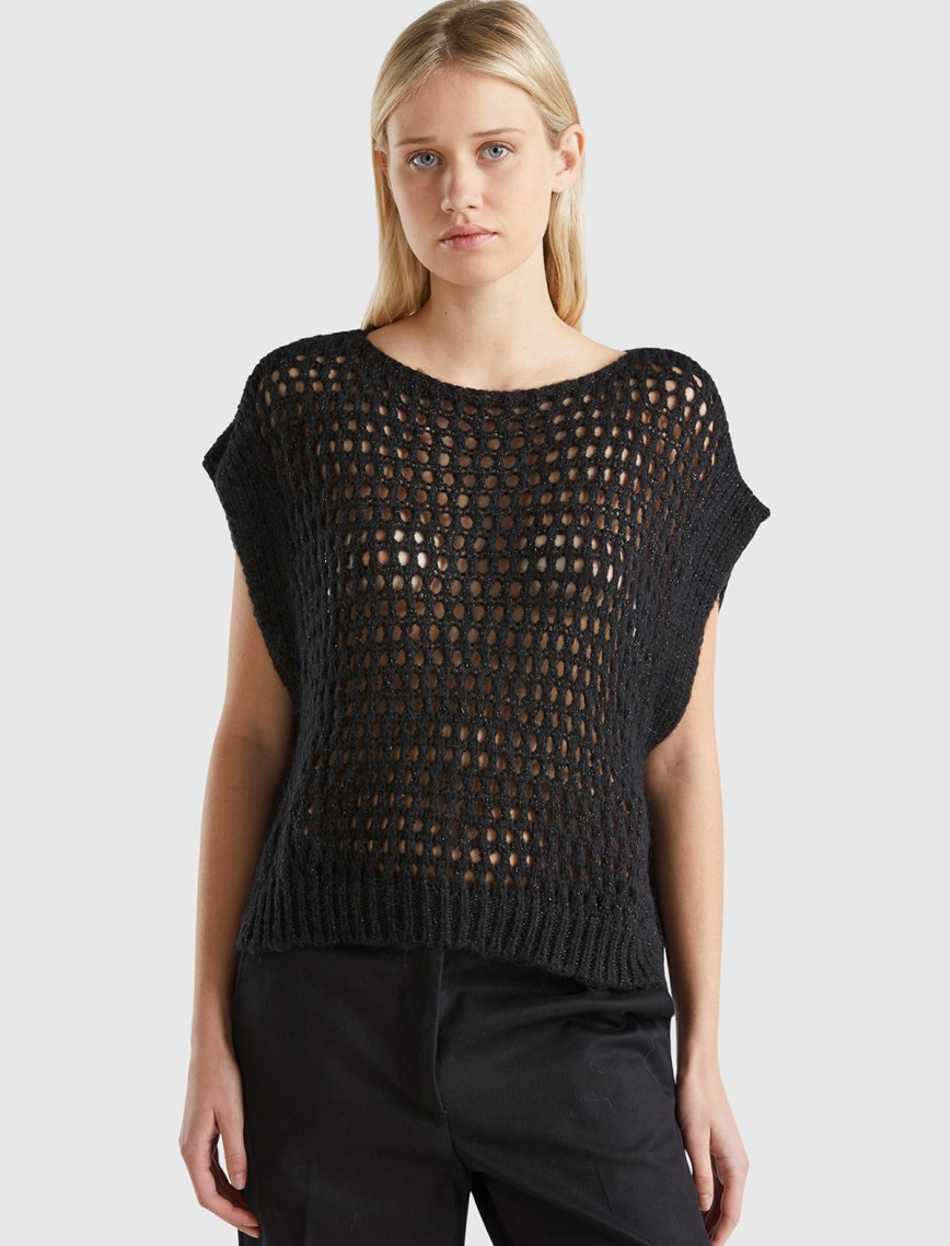 Kadın Bej Viskoz Karışımlı Delik Detaylı Kolsuz Kayık Yaka Kazak Kadın Bej Viskoz Karışımlı Delik Detaylı Kolsuz Kayık Yaka Kazak