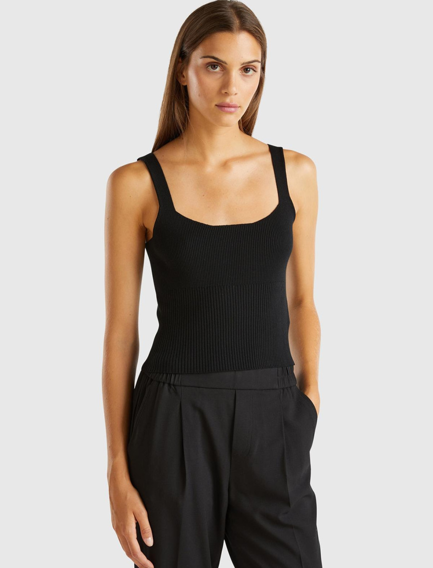 Kadın Siyah Viskoz Karışımlı Nervür Detaylı Kare Yaka Askılı Üst