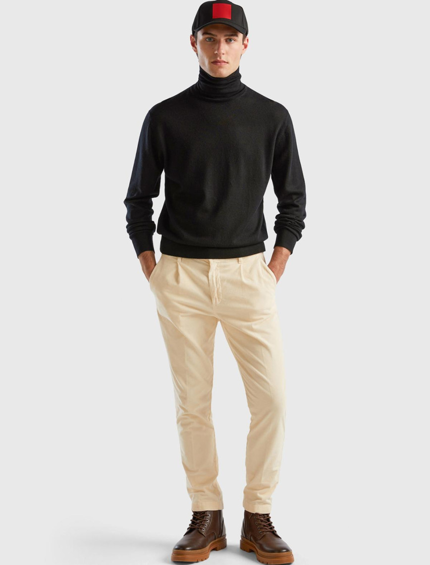 Erkek Siyah %100 Extra Fine Merino Dik Yaka Kazak Erkek Siyah %100 Extra Fine Merino Dik Yaka Kazak