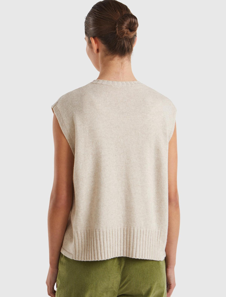 Kadın Bej Yün ve Viskoz Karışımlı Bisiklet Yaka Kolsuz Kazak