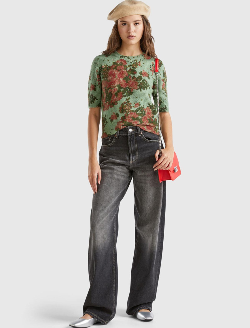 Kadın Beyaz Yün Karışımlı Tamamı Çiçek Desenli Bisiklet Yaka Kısa Kazak Kadın Beyaz Yün Karışımlı Tamamı Çiçek Desenli Bisiklet Yaka Kısa Kazak