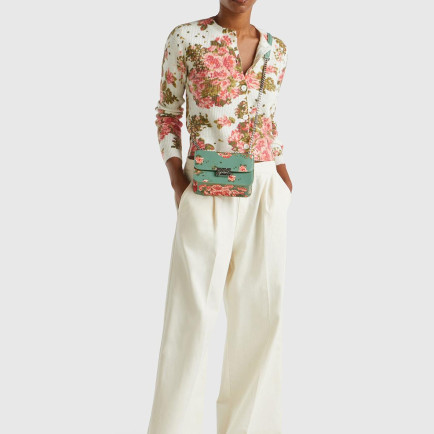 Kadın Beyaz Yün Karışımlı Tamamı Çiçek Desenli Bisiklet Yaka Kısa Hırka