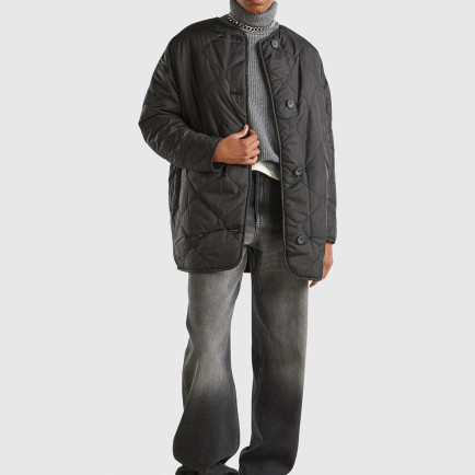 Kadın Siyah İçi Kürklü Dışı Kapitone Detaylı Önü Düğmeli Mont Kadın Siyah İçi Kürklü Dışı Kapitone Detaylı Önü Düğmeli Mont