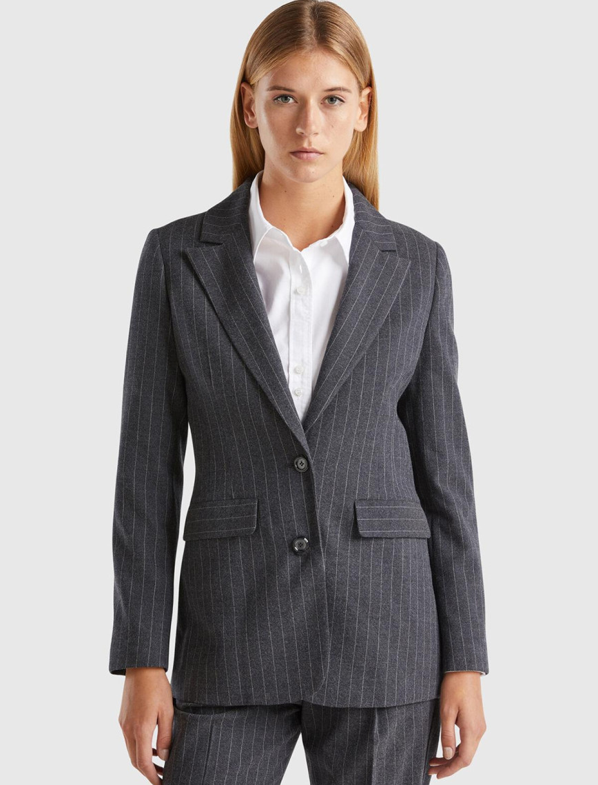Kadın Antrasit Viskoz Karışımlı Düğme Kapamalı Çizgili Sivri Yaka Blazer Ceket