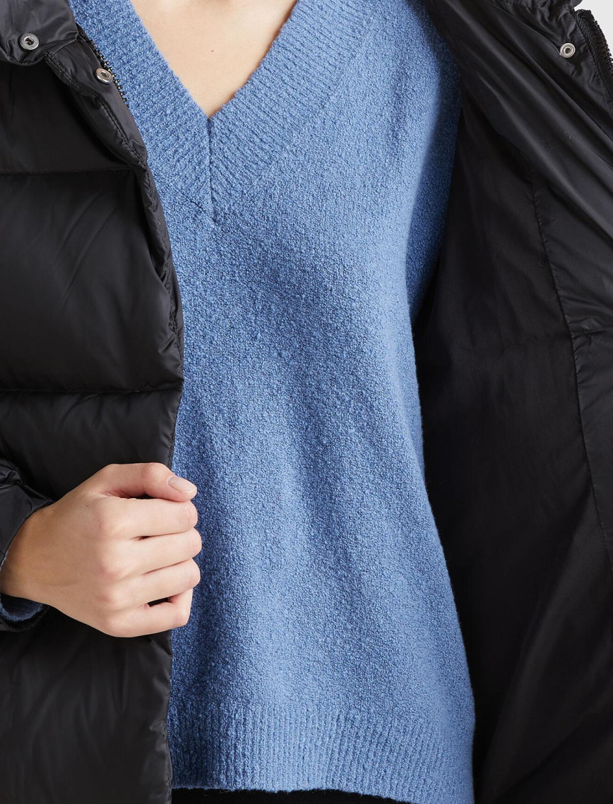 Kadın Siyah Kaz Tüyü Dolgulu Düğme Kapamalı Yüksek Yaka Uzun Şişme Mont Kadın Siyah Kaz Tüyü Dolgulu Düğme Kapamalı Yüksek Yaka Uzun Şişme Mont