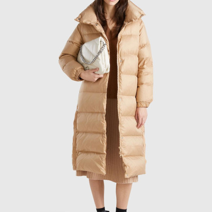Kadın Bej Kaz Tüyü Dolgulu Düğme Kapamalı Yüksek Yaka Uzun Şişme Mont Kadın Bej Kaz Tüyü Dolgulu Düğme Kapamalı Yüksek Yaka Uzun Şişme Mont