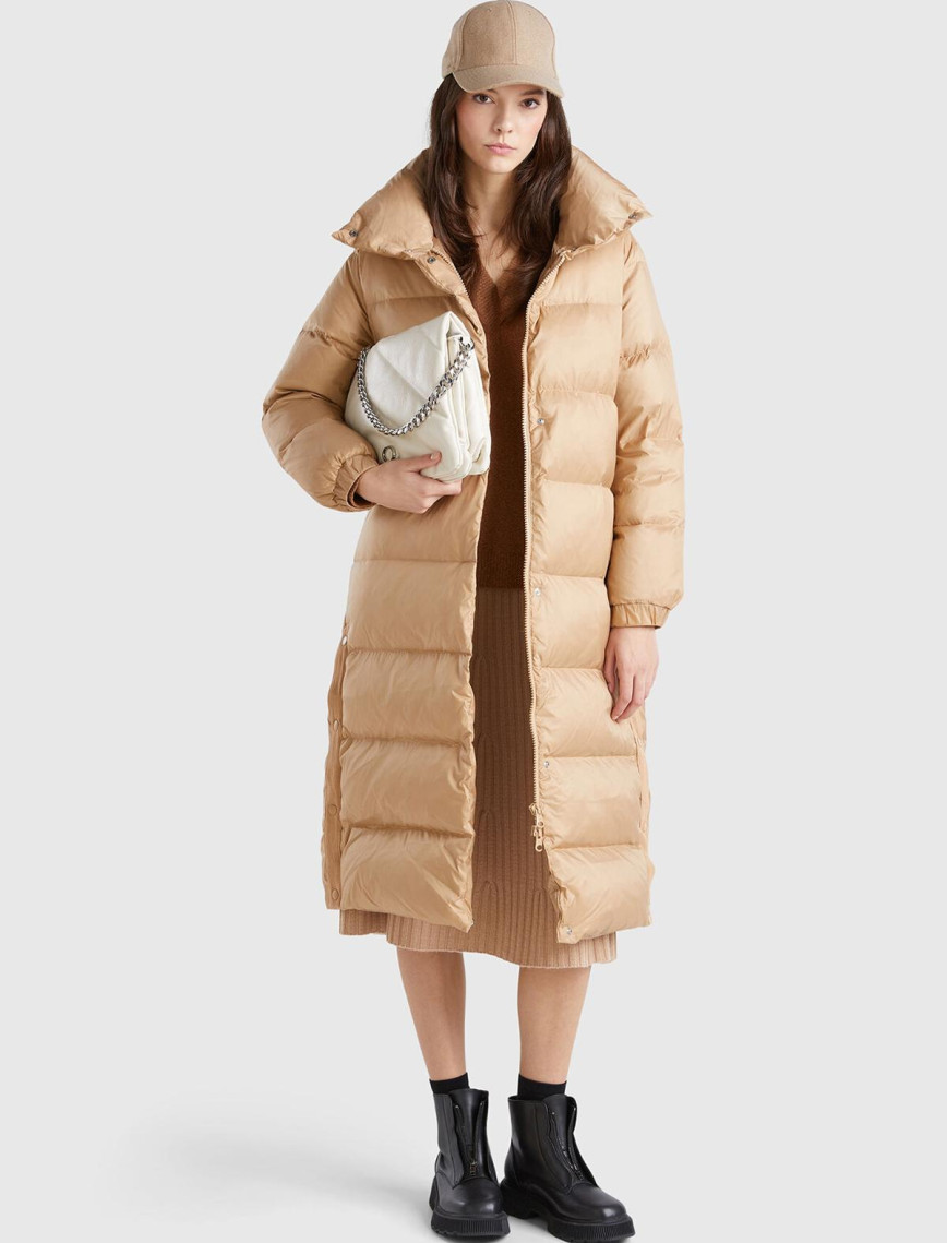 Kadın Yeşil Kaz Tüyü Dolgulu Düğme Kapamalı Yüksek Yaka Uzun Şişme Mont Kadın Yeşil Kaz Tüyü Dolgulu Düğme Kapamalı Yüksek Yaka Uzun Şişme Mont