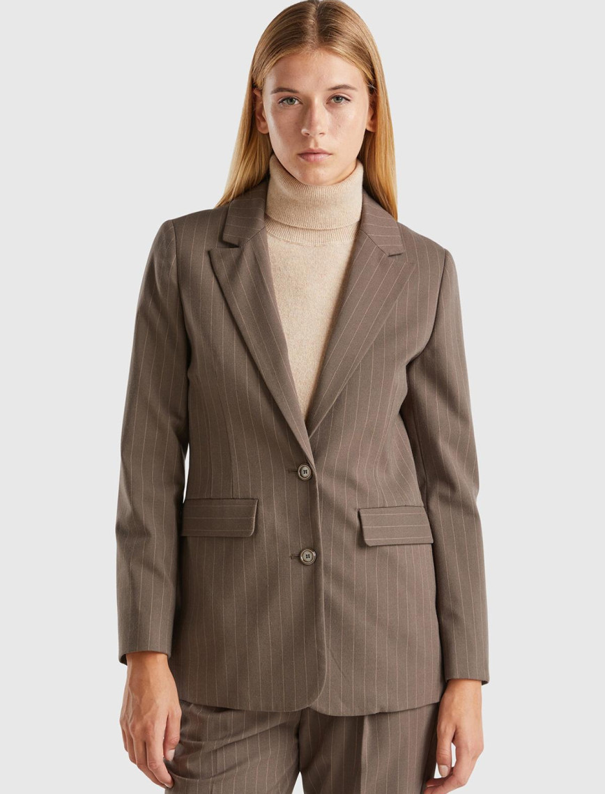 Kadın Taba Viskoz Karışımlı Düğme Kapamalı Çizgili Sivri Yaka Blazer Ceket Kadın Taba Viskoz Karışımlı Düğme Kapamalı Çizgili Sivri Yaka Blazer Ceket