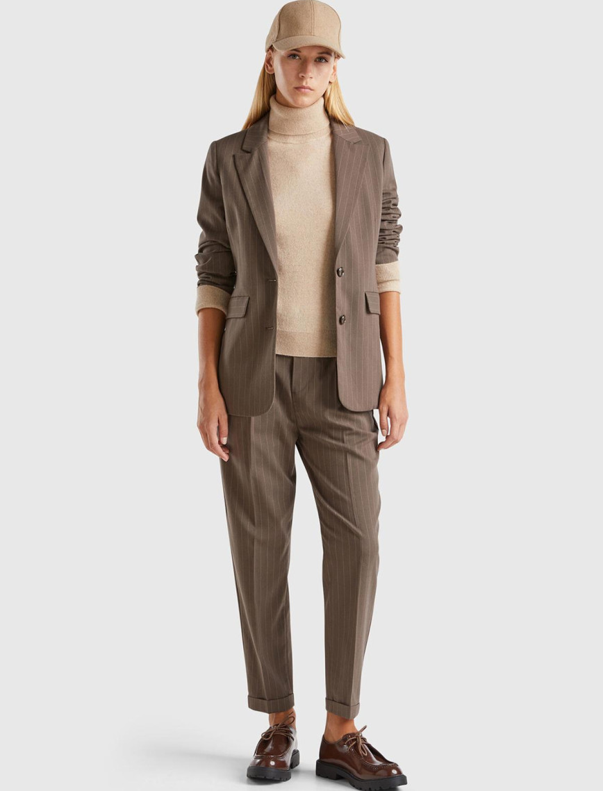 Kadın Taba Viskoz Karışımlı Düğme Kapamalı Çizgili Sivri Yaka Blazer Ceket Kadın Taba Viskoz Karışımlı Düğme Kapamalı Çizgili Sivri Yaka Blazer Ceket