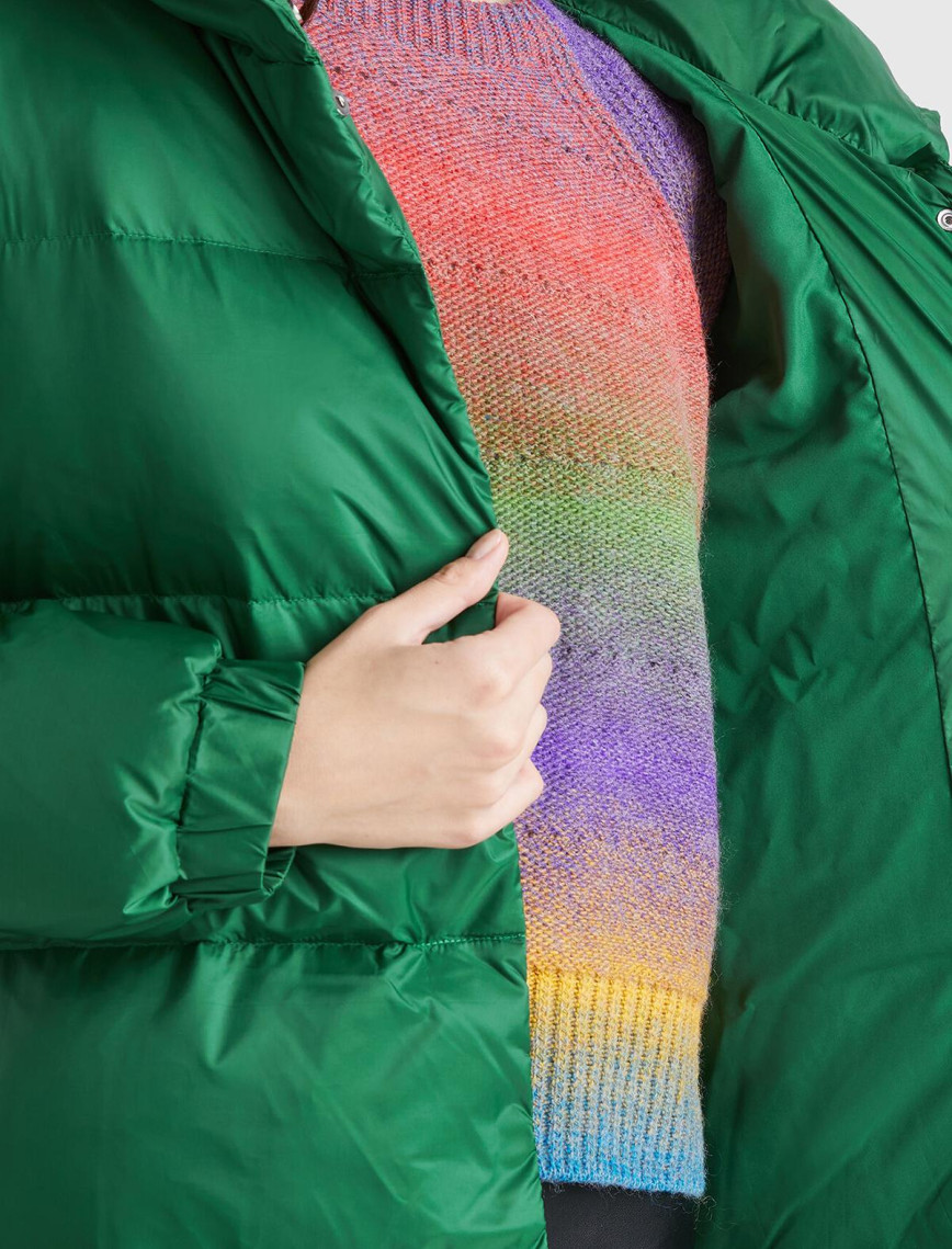 Kadın Yeşil Kaz Tüyü Dolgulu Düğme Kapamalı Yüksek Yaka Uzun Şişme Mont Kadın Yeşil Kaz Tüyü Dolgulu Düğme Kapamalı Yüksek Yaka Uzun Şişme Mont