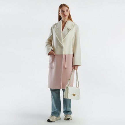 Kadın Krem Kontrast Renk Detaylı Yanları Cepli Tek Düğmeli Kaban Kadın Krem Kontrast Renk Detaylı Yanları Cepli Tek Düğmeli Kaban