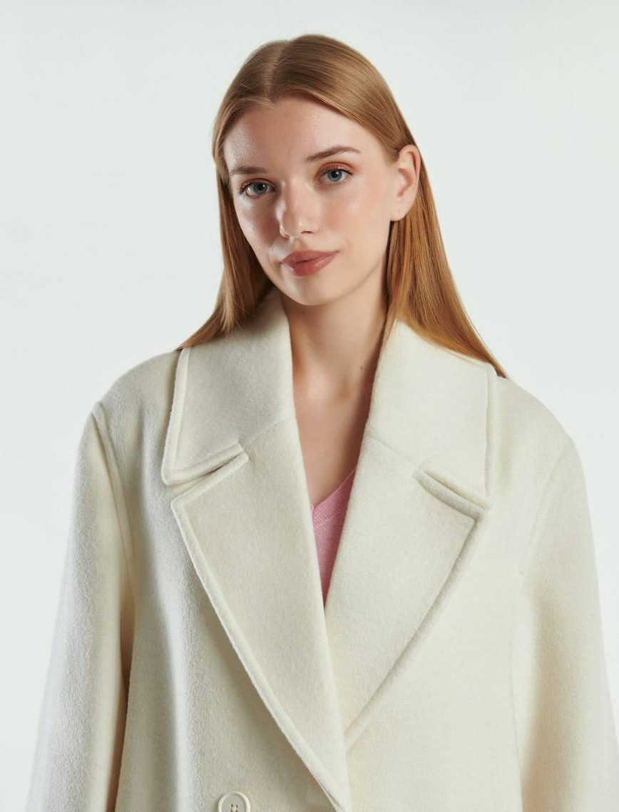 Kadın Krem Kontrast Renk Detaylı Yanları Cepli Tek Düğmeli Kaban Kadın Krem Kontrast Renk Detaylı Yanları Cepli Tek Düğmeli Kaban