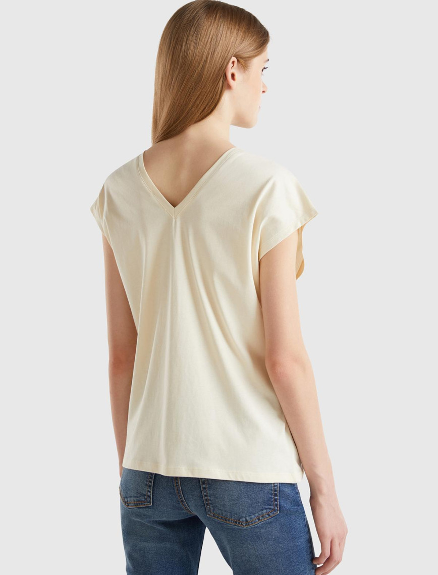 Kadın Krem %100 Pamuk Önü ve Arkası V Yaka Düz Kesim Kolsuz Sweatshirt Kadın Krem %100 Pamuk Önü ve Arkası V Yaka Düz Kesim Kolsuz Sweatshirt