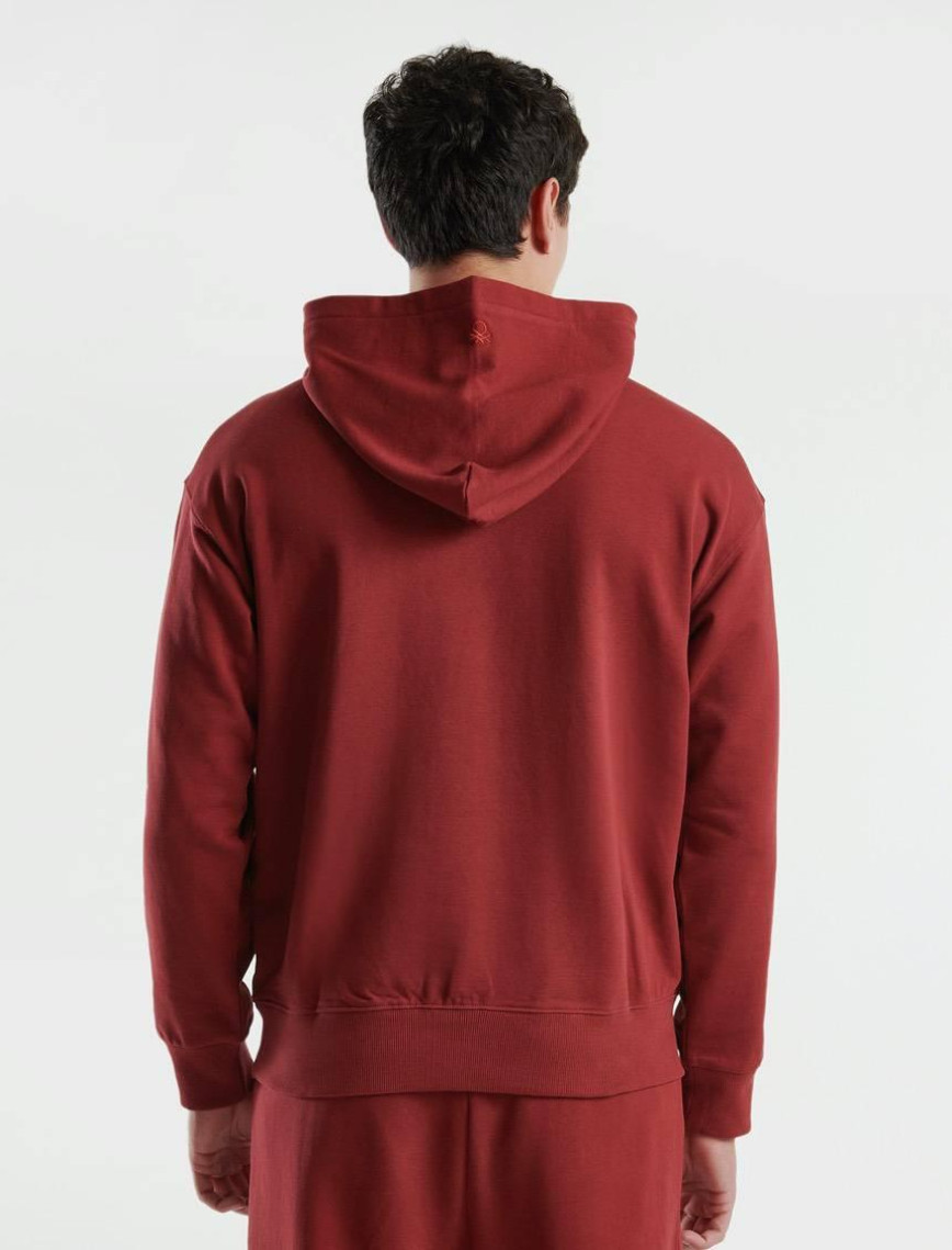Erkek Bordo %100 Pamuk Göğsü Logolu Önü Cepli Kapüşonlu Sweatshirt Erkek Bordo %100 Pamuk Göğsü Logolu Önü Cepli Kapüşonlu Sweatshirt