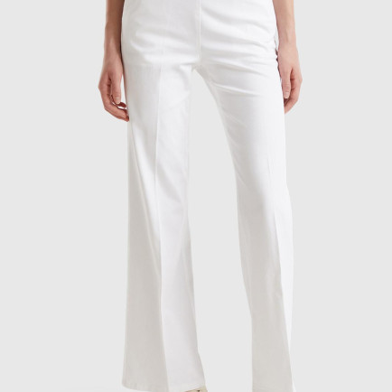 Kadın Beyaz Pamuk Karışımlı Rahat İspanyol Paça Pantolon