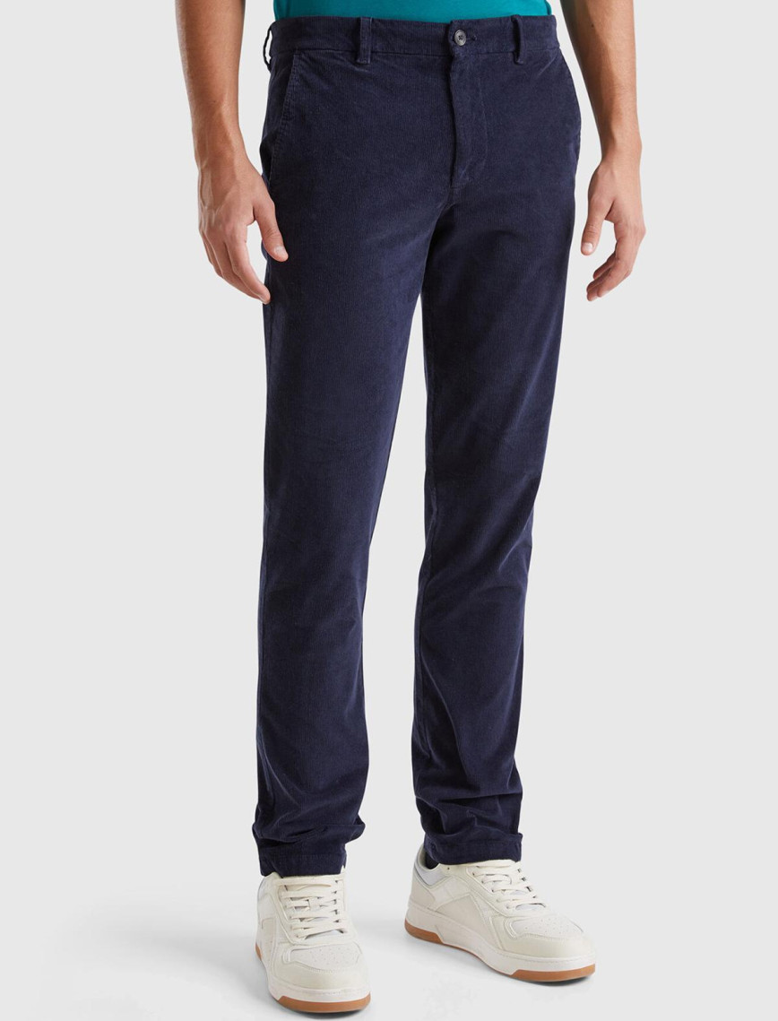 Erkek Lacivert Pamuk Karışımlı Arkası Biyeli Cepli Dar Kesim Kadife Pantolon Erkek Lacivert Pamuk Karışımlı Arkası Biyeli Cepli Dar Kesim Kadife Pantolon