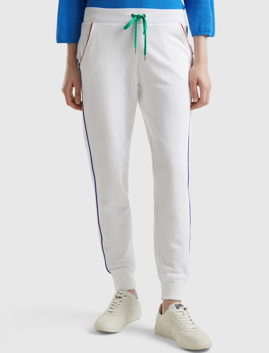 Kadın Beyaz Mix %100 Pamuk Yanları Cepli Beli Büzgülü Jogger Eşofman Altı Kadın Beyaz Mix %100 Pamuk Yanları Cepli Beli Büzgülü Jogger Eşofman Altı