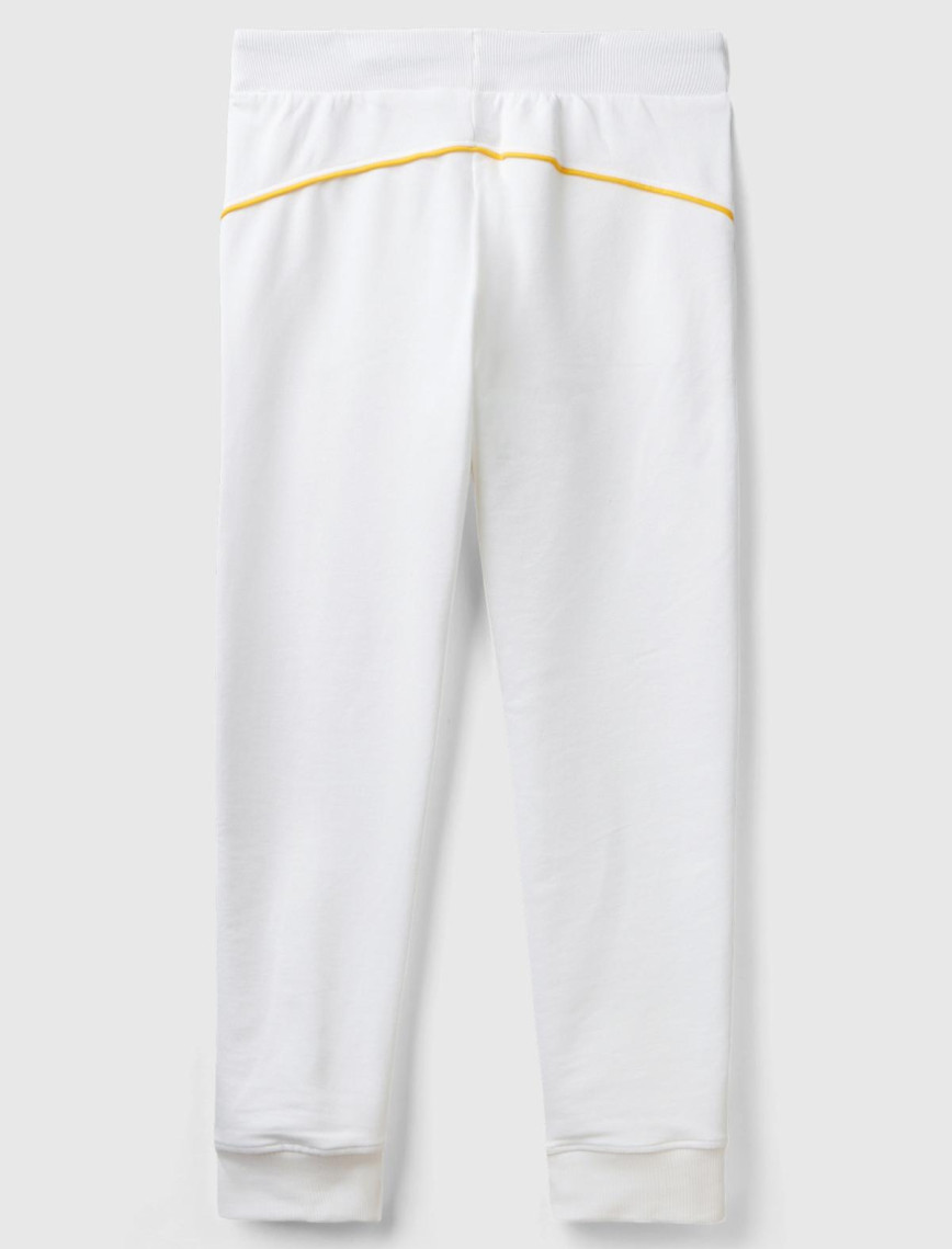 Kadın Beyaz Mix %100 Pamuk Yanları Cepli Beli Büzgülü Jogger Eşofman Altı Kadın Beyaz Mix %100 Pamuk Yanları Cepli Beli Büzgülü Jogger Eşofman Altı