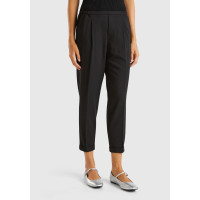 Kadın Siyah Viskoz Karışımlı Yanı ve Arkası Büzgülü Kıvrık Paça Pantolon Kadın Siyah Viskoz Karışımlı Yanı ve Arkası Büzgülü Kıvrık Paça Pantolon