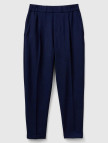 Kadın Lacivert Viskoz Karışımlı Yanı ve Arkası Büzgülü Kıvrık Paça Pantolon Kadın Lacivert Viskoz Karışımlı Yanı ve Arkası Büzgülü Kıvrık Paça Pantolon