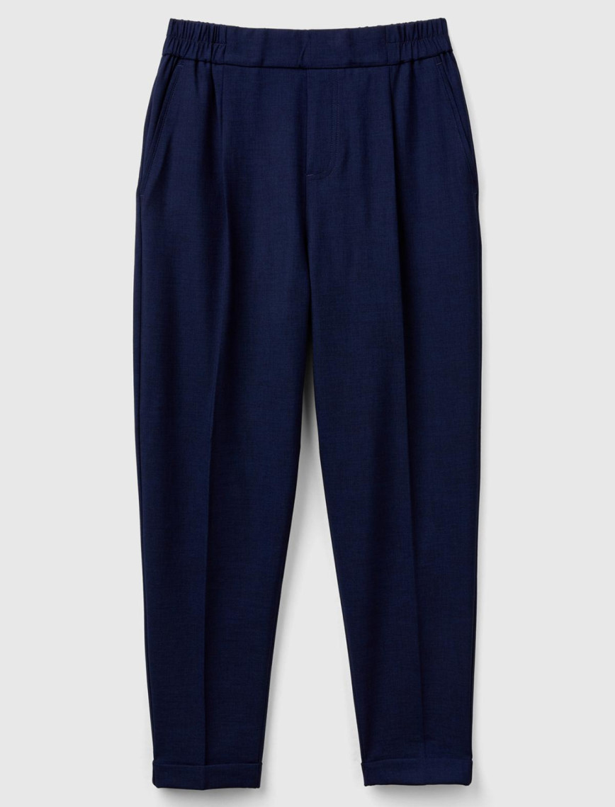 Kadın Lacivert Viskoz Karışımlı Yanı ve Arkası Büzgülü Kıvrık Paça Pantolon Kadın Lacivert Viskoz Karışımlı Yanı ve Arkası Büzgülü Kıvrık Paça Pantolon