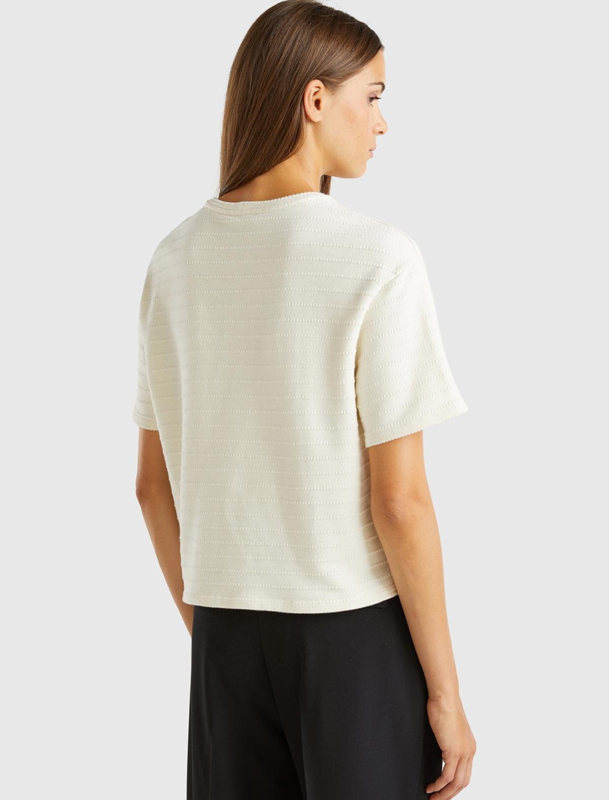 Kadın Krem Pamuk Karışımlı Önü Cep Detaylı Yuvarlak Yaka Kısa T-Shirt Kadın Krem Pamuk Karışımlı Önü Cep Detaylı Yuvarlak Yaka Kısa T-Shirt