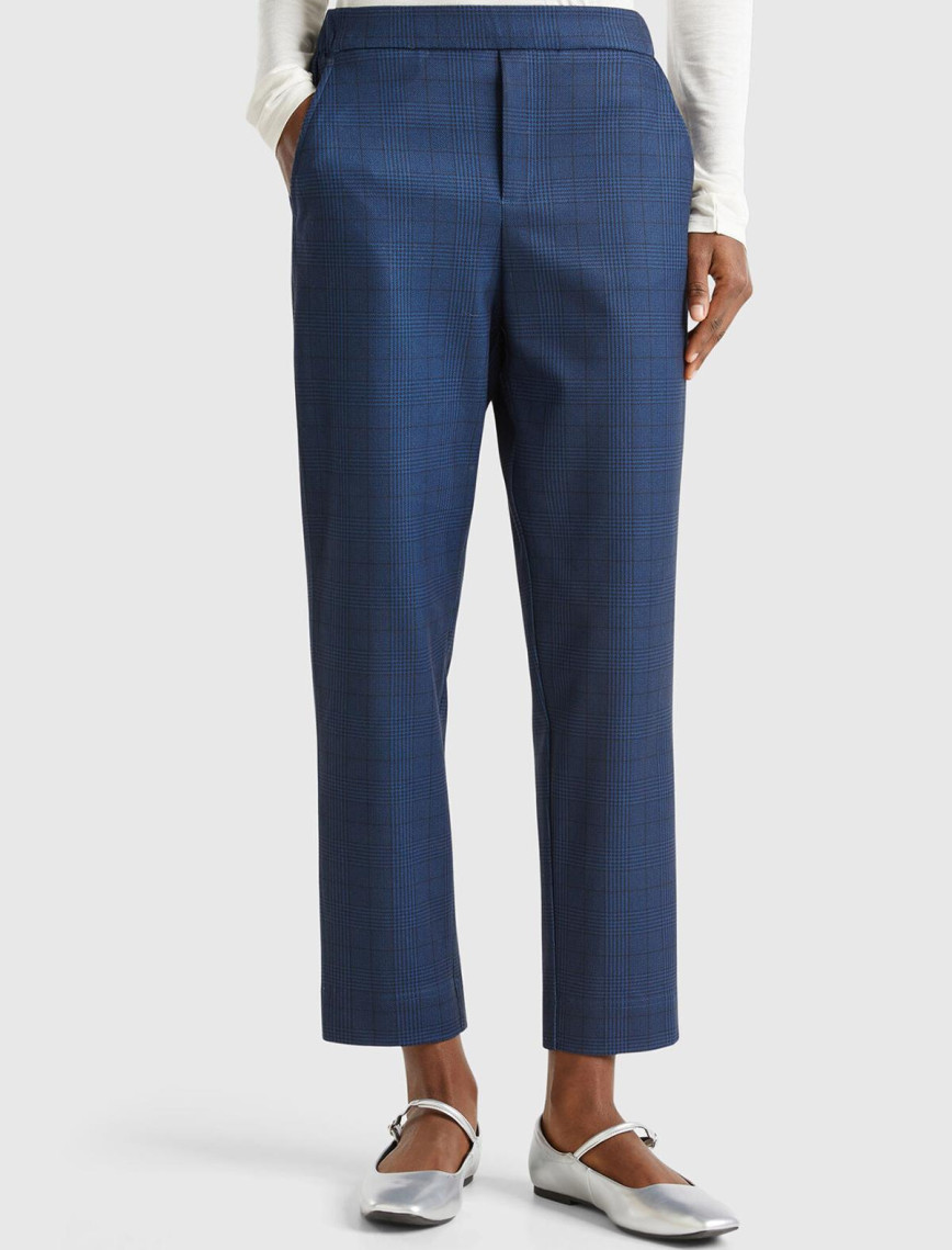 Kadın Lacivert Viskoz Karışımlı Tamamı Desenli Beli Lastikli Pantolon Kadın Lacivert Viskoz Karışımlı Tamamı Desenli Beli Lastikli Pantolon