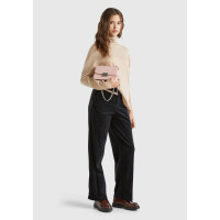 Kadın Siyah Pamuk Karışımlı Arkası Lastikli Cepli Geniş Paça Kadife Pantolon Kadın Siyah Pamuk Karışımlı Arkası Lastikli Cepli Geniş Paça Kadife Pantolon