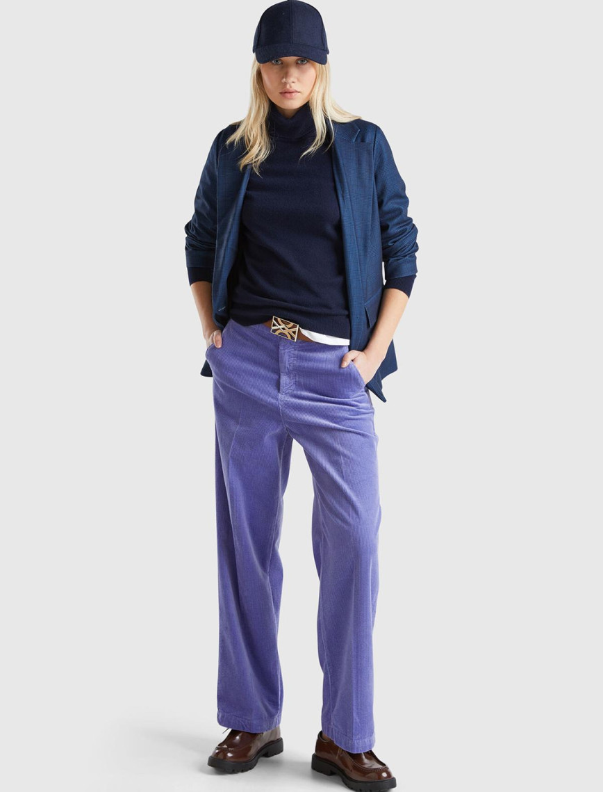 Kadın Pembe Pamuk Karışımlı Arkası Lastikli Cepli Geniş Paça Kadife Pantolon Kadın Pembe Pamuk Karışımlı Arkası Lastikli Cepli Geniş Paça Kadife Pantolon