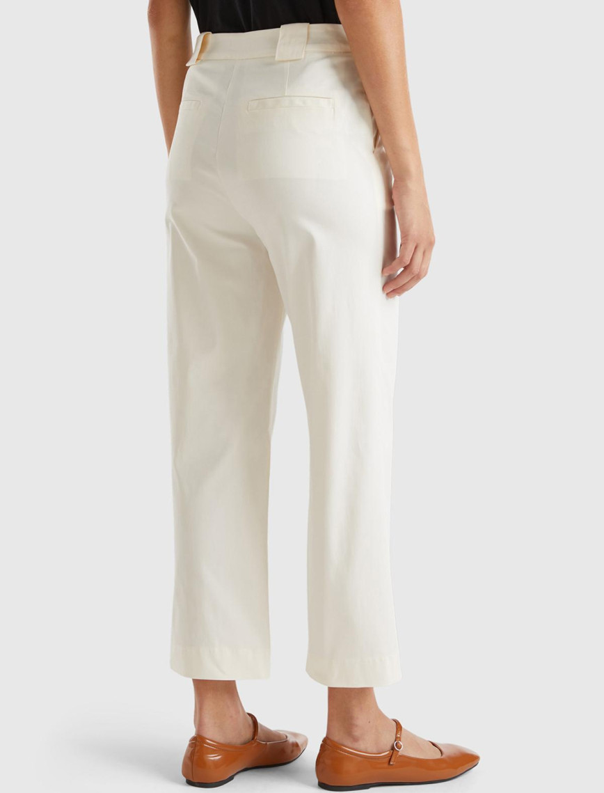 Kadın Krem Pamuk Karışımlı Düz Paça Bilek Boy Gabardin Pantolon Kadın Krem Pamuk Karışımlı Düz Paça Bilek Boy Gabardin Pantolon