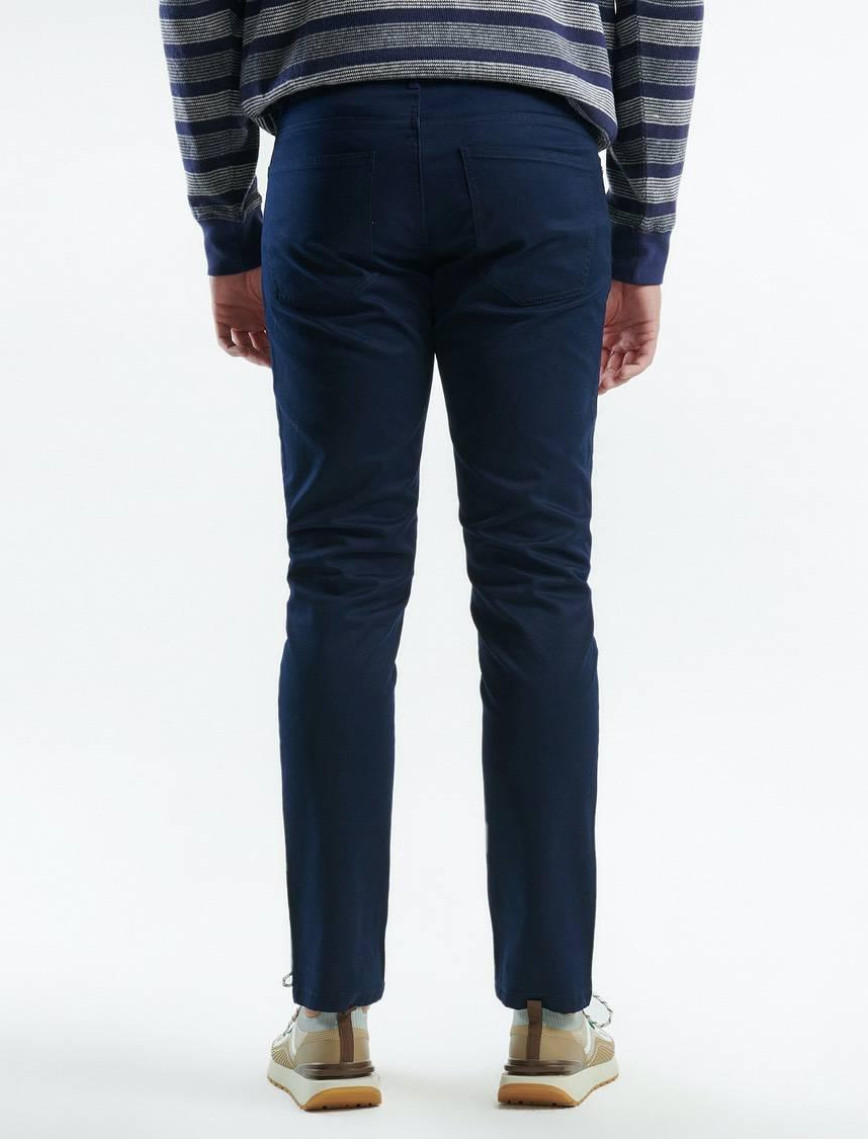 Erkek Lacivert Pamuk Karışımlı Dört Cepli Düz Paça Pantolon Erkek Lacivert Pamuk Karışımlı Dört Cepli Düz Paça Pantolon