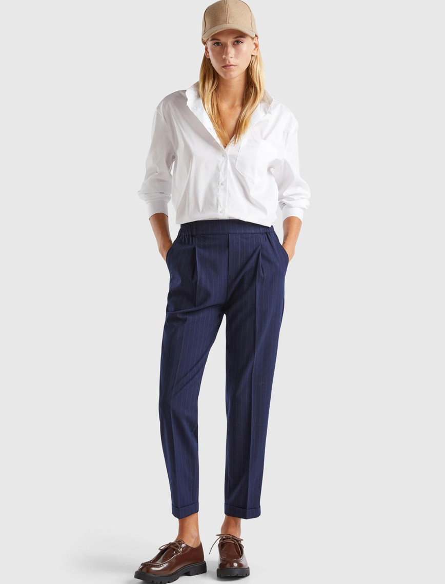 Kadın Lacivert Viskoz Karışımlı Beli Lastikli İnce Çizgili Jogger Pantolon Kadın Lacivert Viskoz Karışımlı Beli Lastikli İnce Çizgili Jogger Pantolon