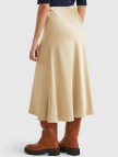 Kadın Bej Viskoz Karışımlı Ucu Fırfırlı Saten Görünümlü Midi Etek Kadın Bej Viskoz Karışımlı Ucu Fırfırlı Saten Görünümlü Midi Etek